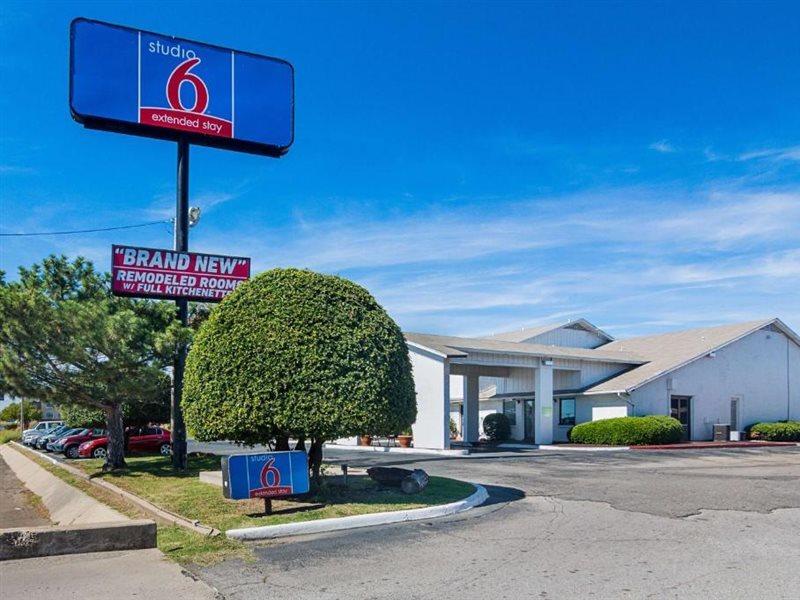 Studio Inn Extended Stay Oklahoma City Airport By Oyo Kültér fotó