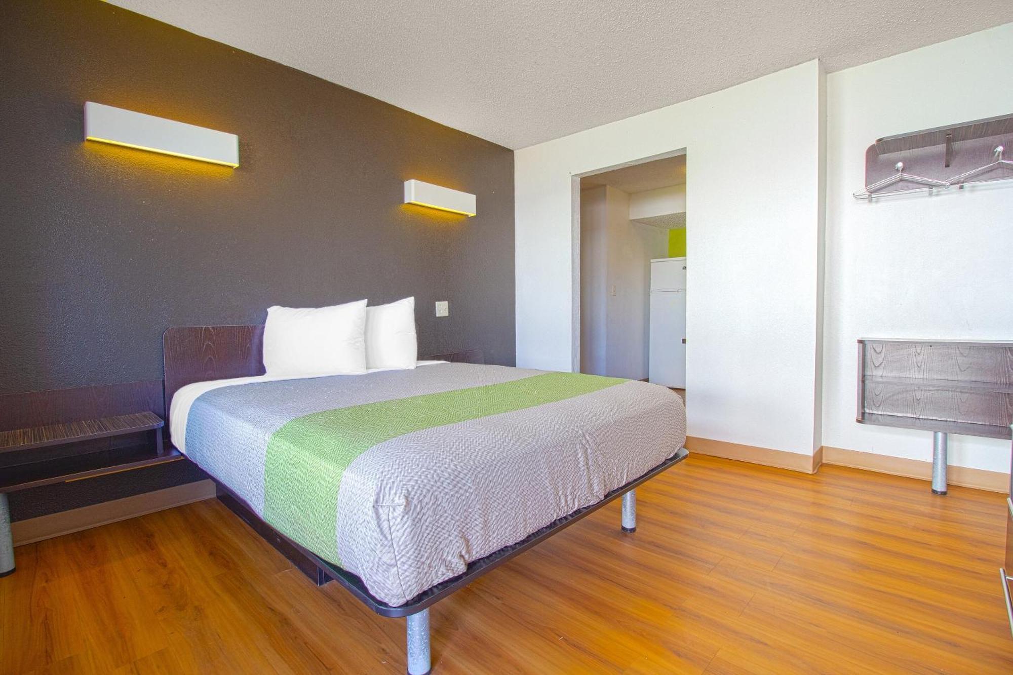 Studio Inn Extended Stay Oklahoma City Airport By Oyo Kültér fotó