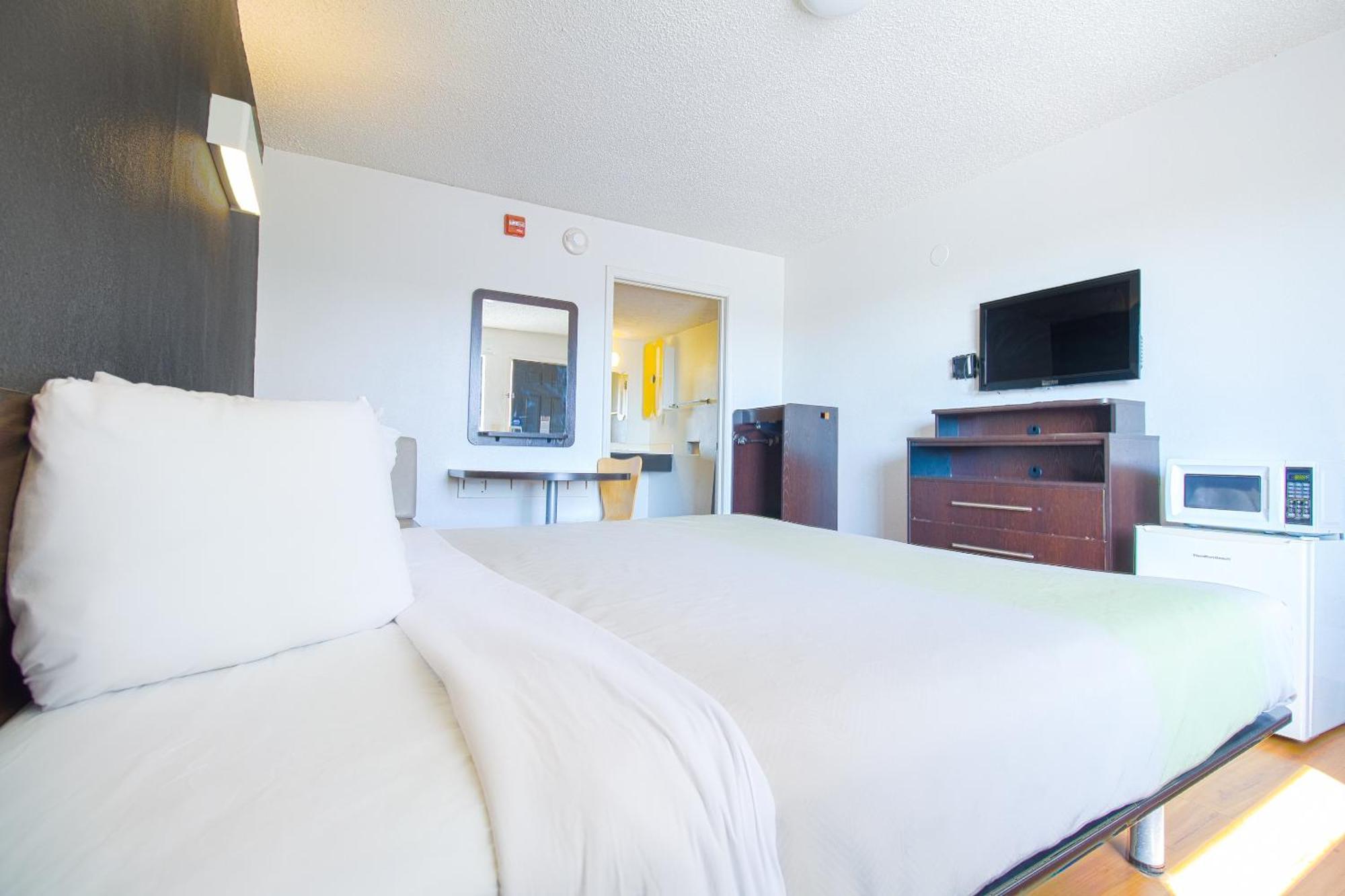Studio Inn Extended Stay Oklahoma City Airport By Oyo Kültér fotó