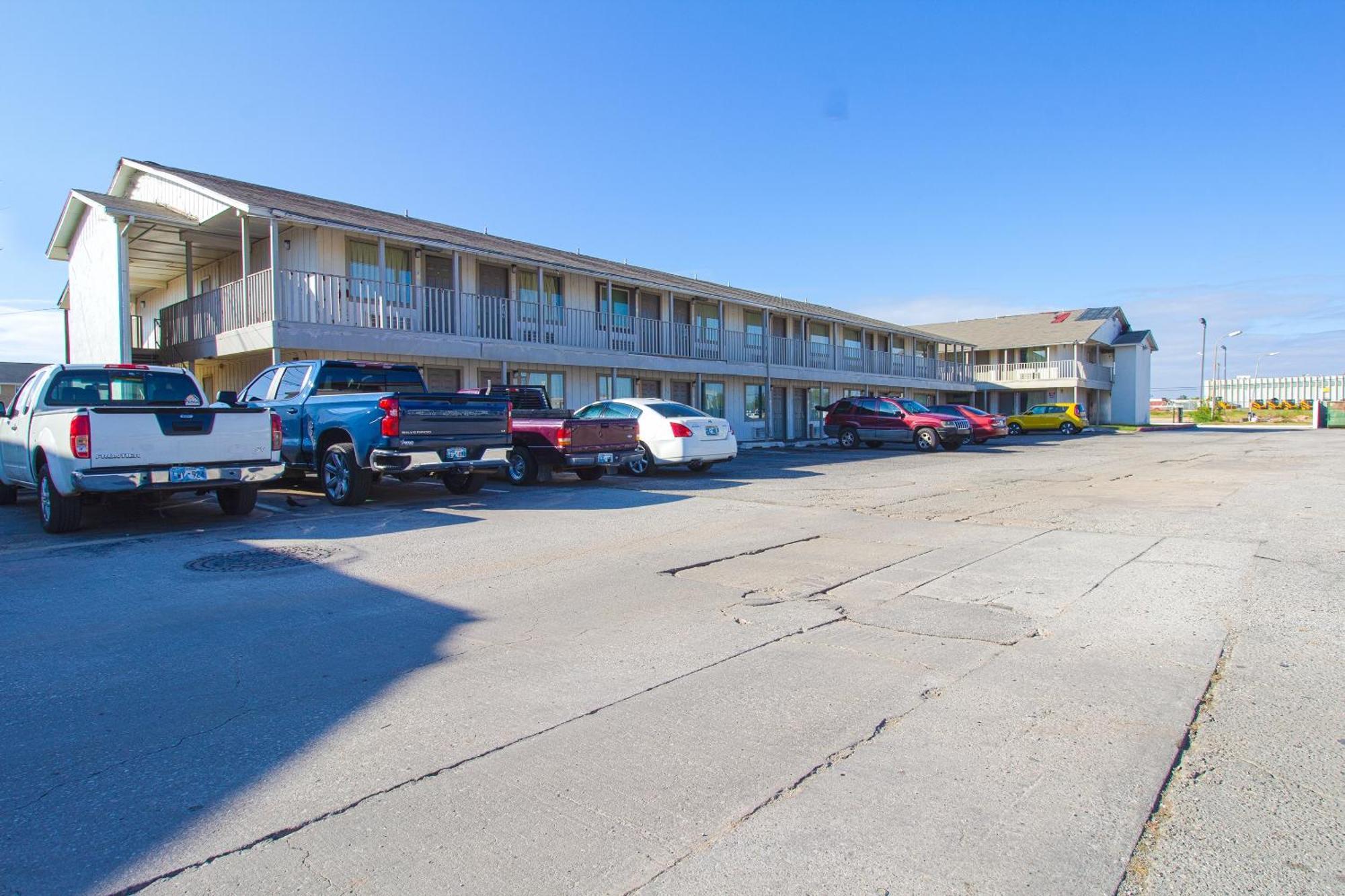 Studio Inn Extended Stay Oklahoma City Airport By Oyo Kültér fotó