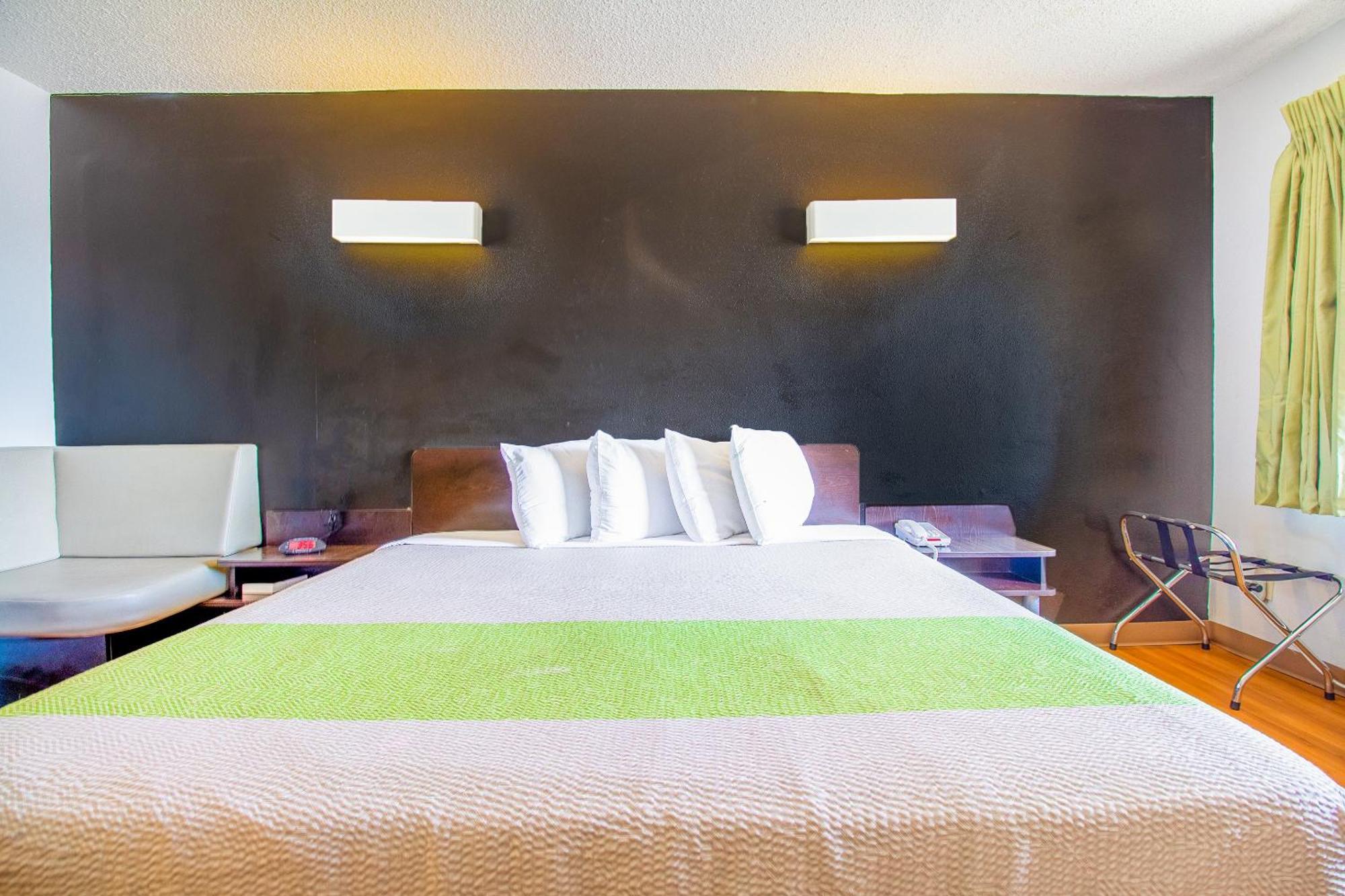 Studio Inn Extended Stay Oklahoma City Airport By Oyo Kültér fotó