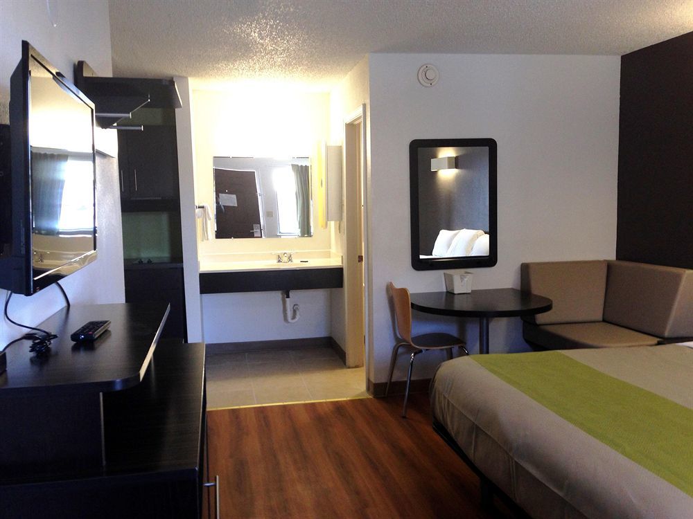 Studio Inn Extended Stay Oklahoma City Airport By Oyo Kültér fotó