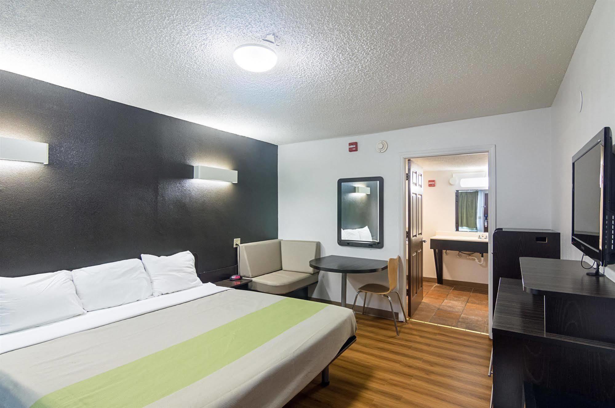 Studio Inn Extended Stay Oklahoma City Airport By Oyo Kültér fotó